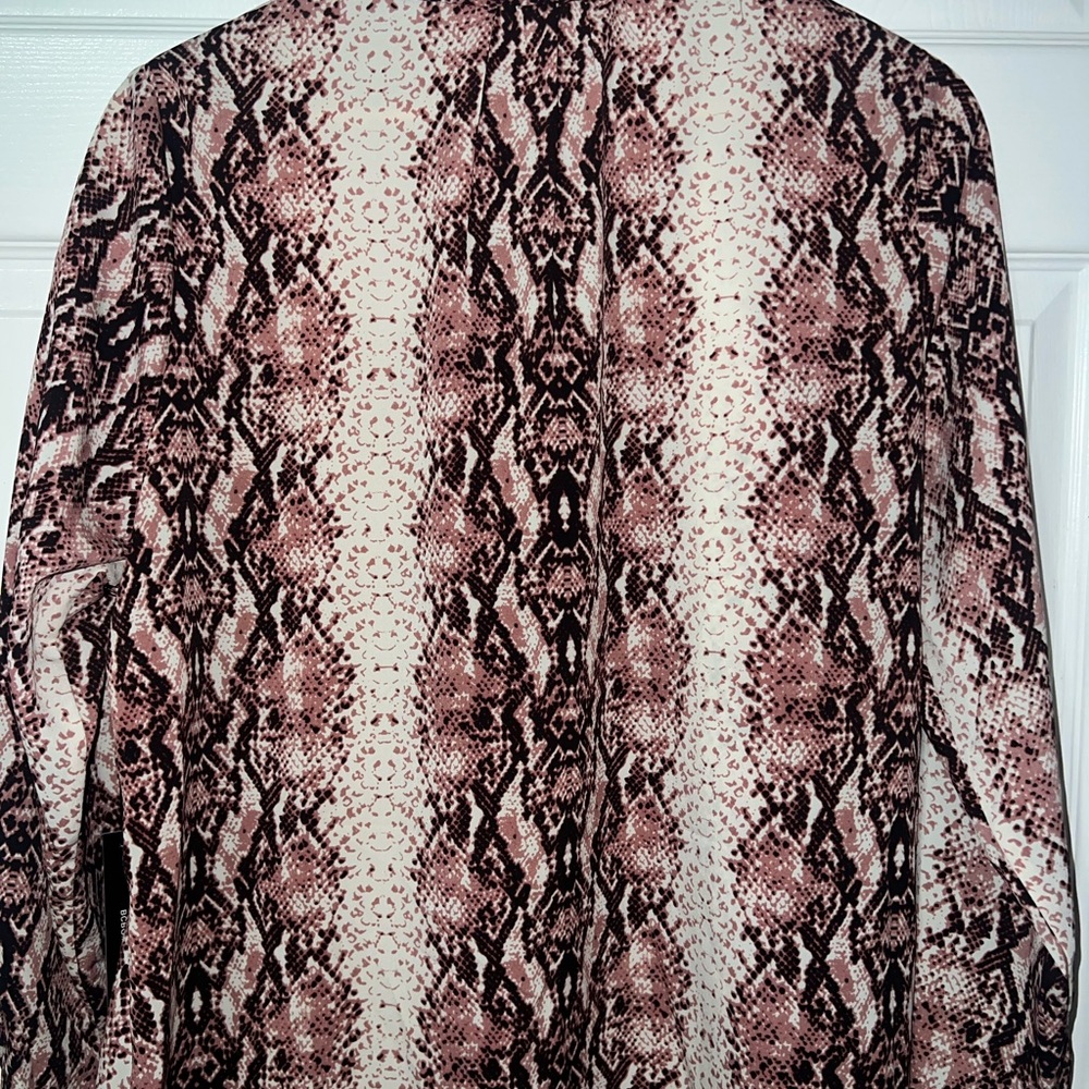 BCBGMaxAzria Button Top - Picture 5 of 11
